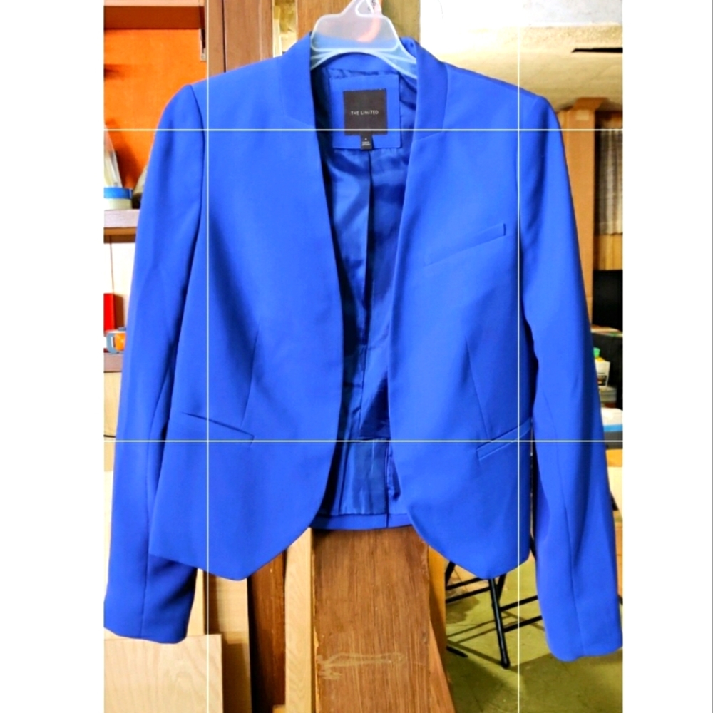 The limited S-M blazer